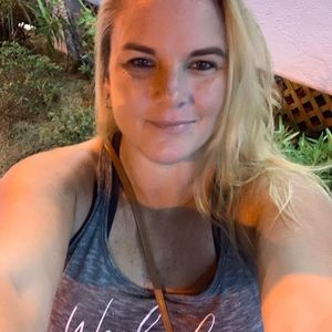 Meet your Posher, Kelli